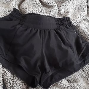 Lululemon Hotty hot shorts